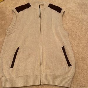 Large beige Mens CHAPS sleeveless zippered sweater